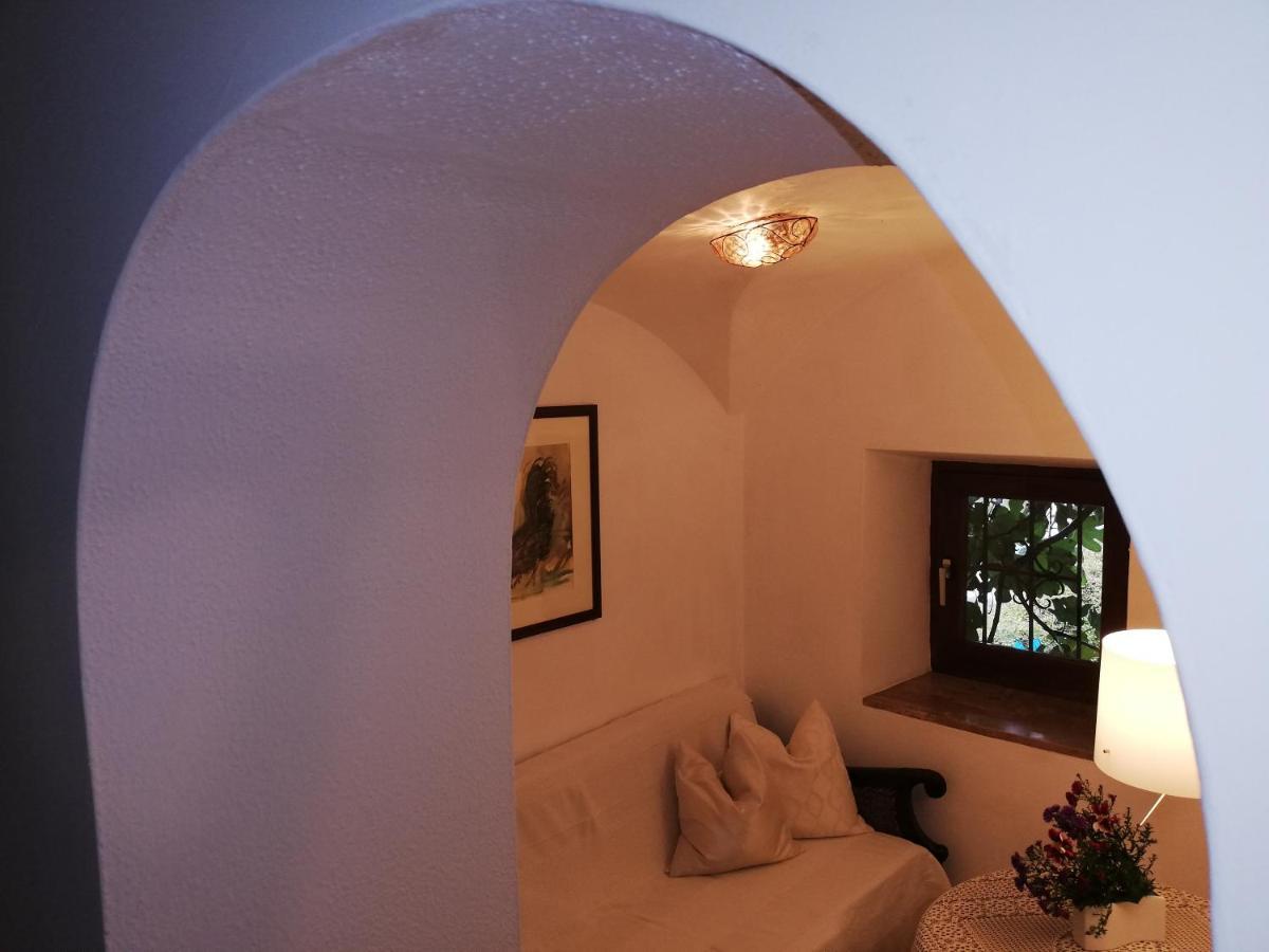 Apartamento Ansitz Grustdorf Appiano Sulla Strada Del Vino Exterior foto
